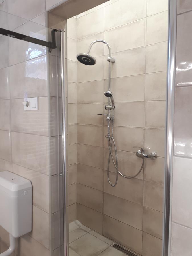 Kertvarosi Apartman II Tiszaujvaros Luaran gambar
